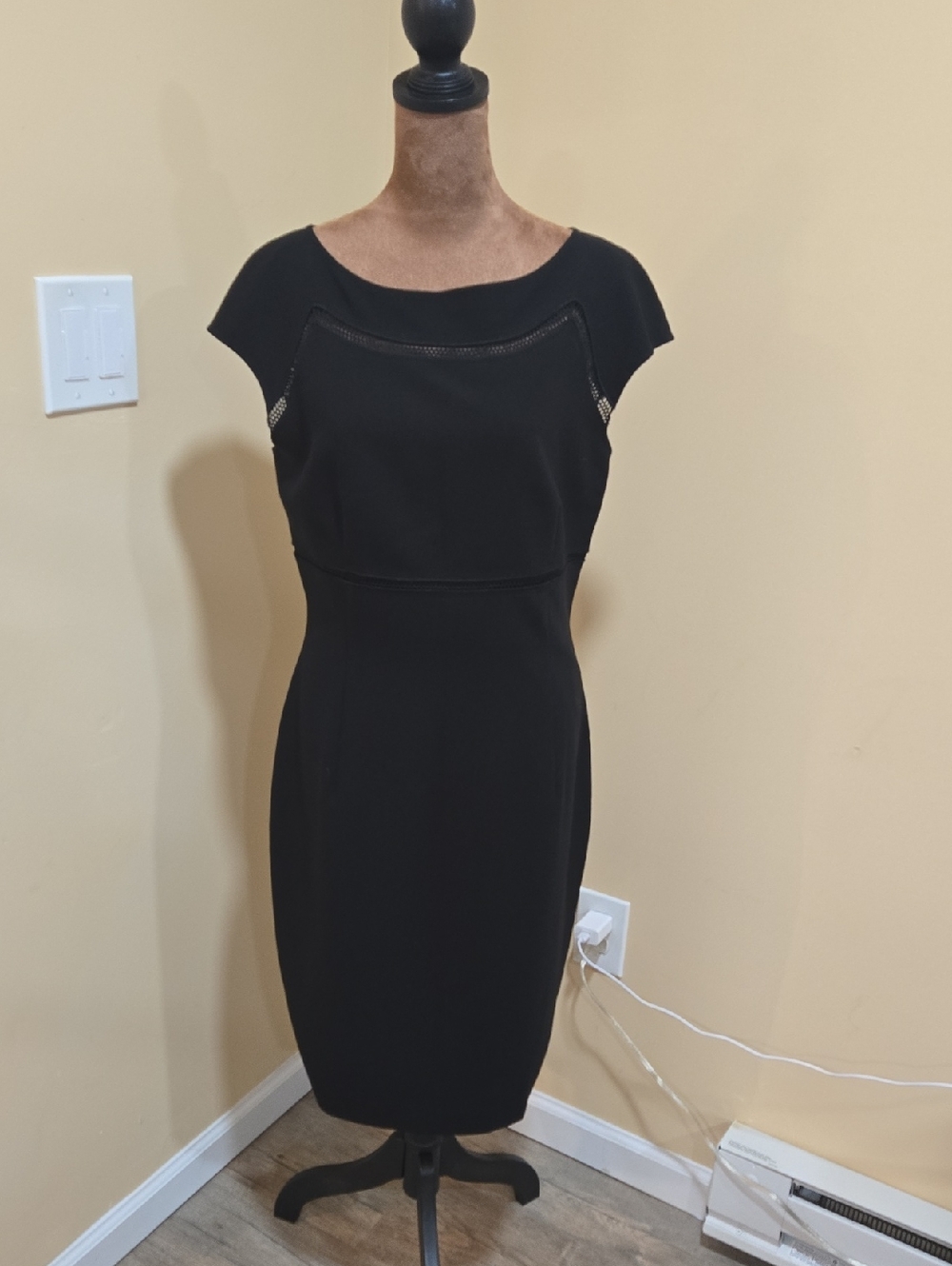 St. John Black Cap-Sleeve Sheath Dress